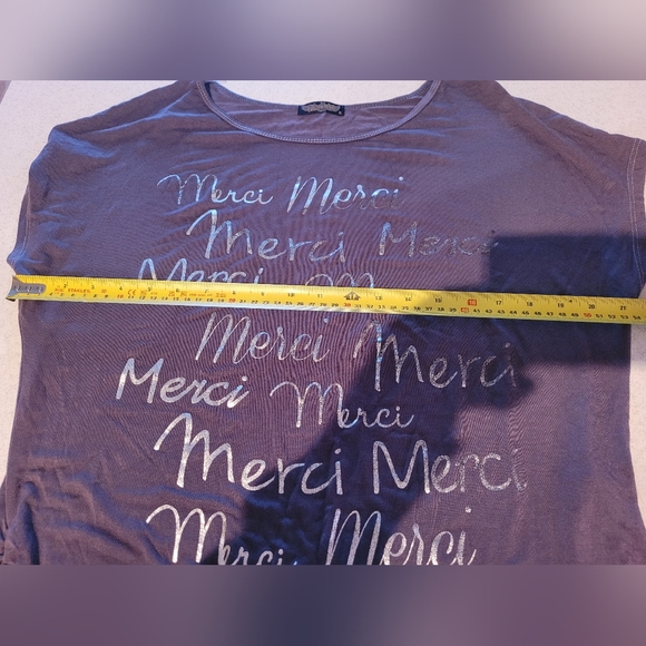 🌷2/$15 Vanilla Sugar Merci tshirt for women. Size xlarge. - Picture 4 of 5